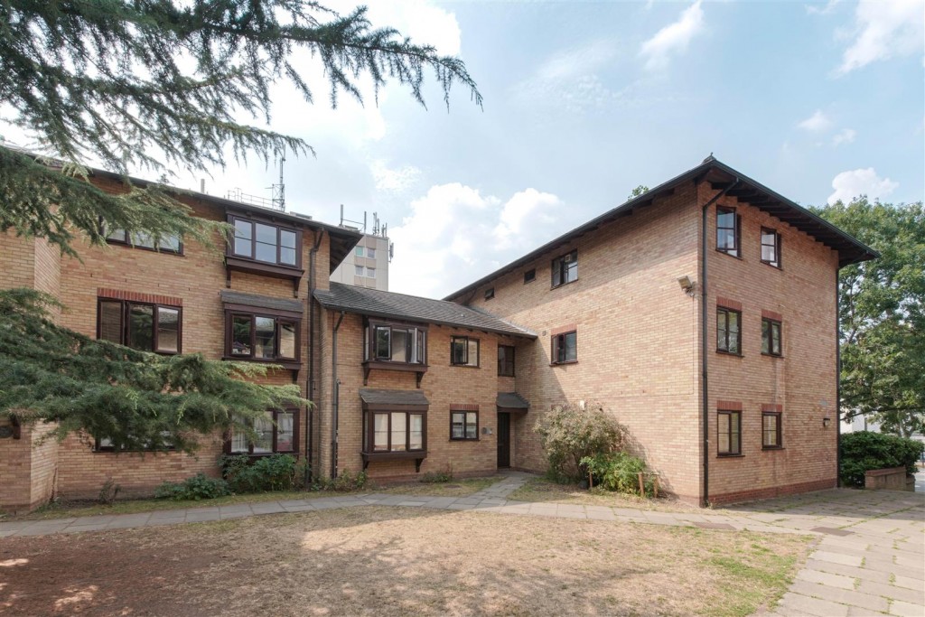 Hallingbury Court, Forest Road, Walthamstow, London, E17