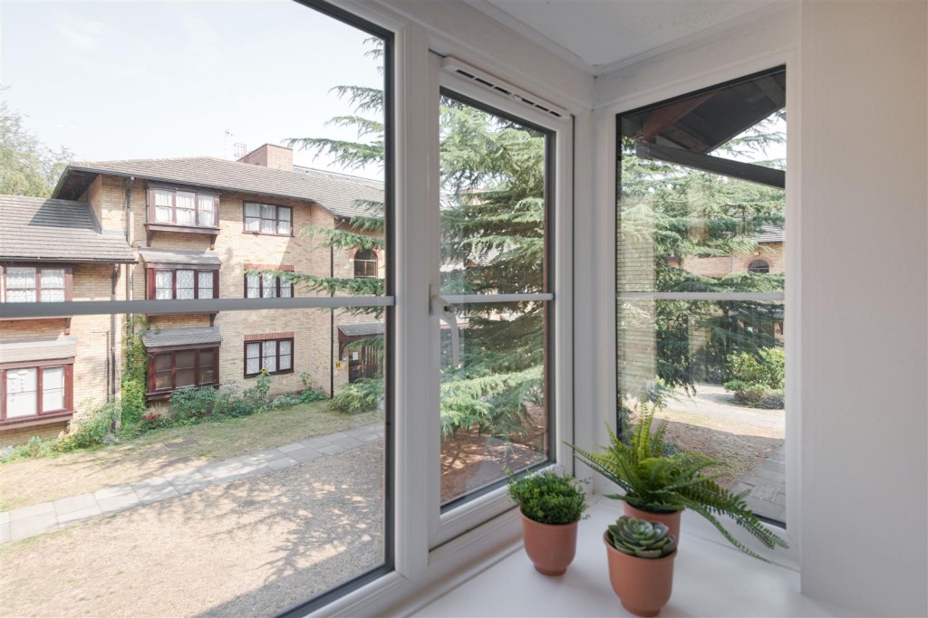 Hallingbury Court, Forest Road, Walthamstow, London, E17