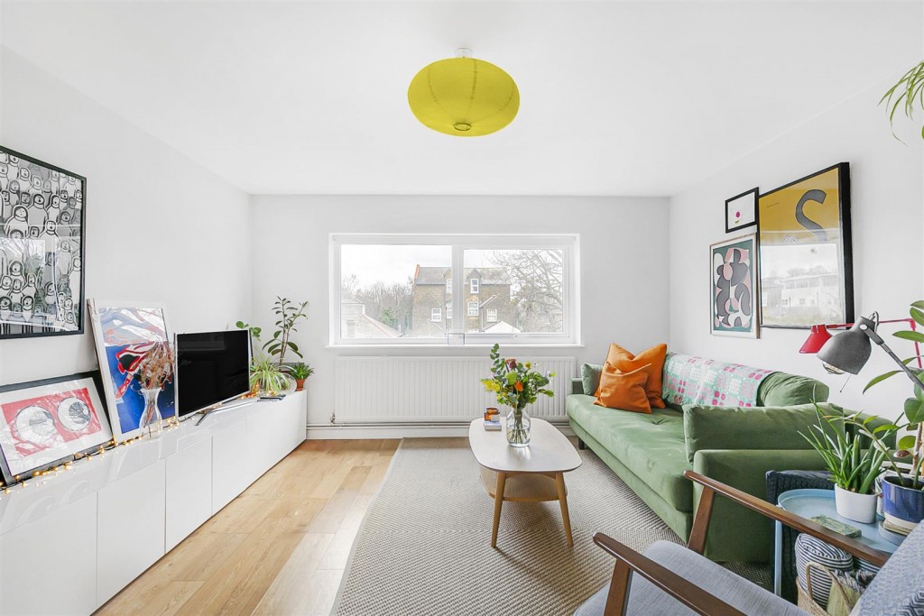 West Avenue, Walthamstow, London, E17