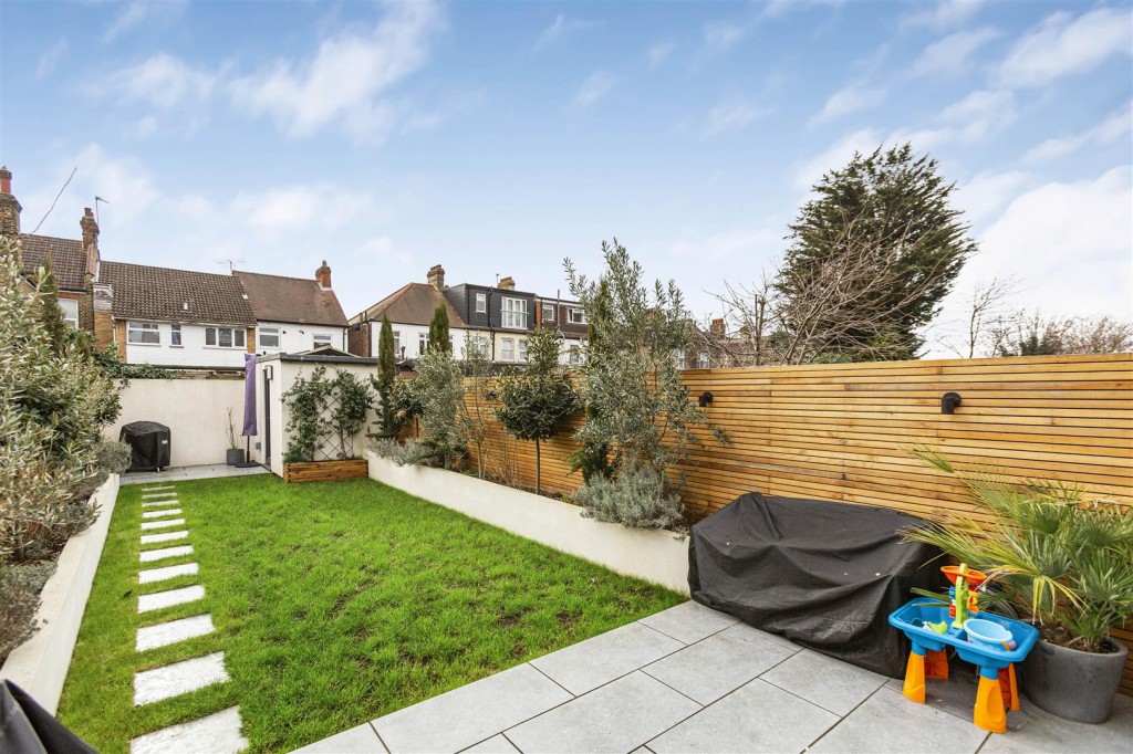 Chesterfield Road, Leyton, London, E10
