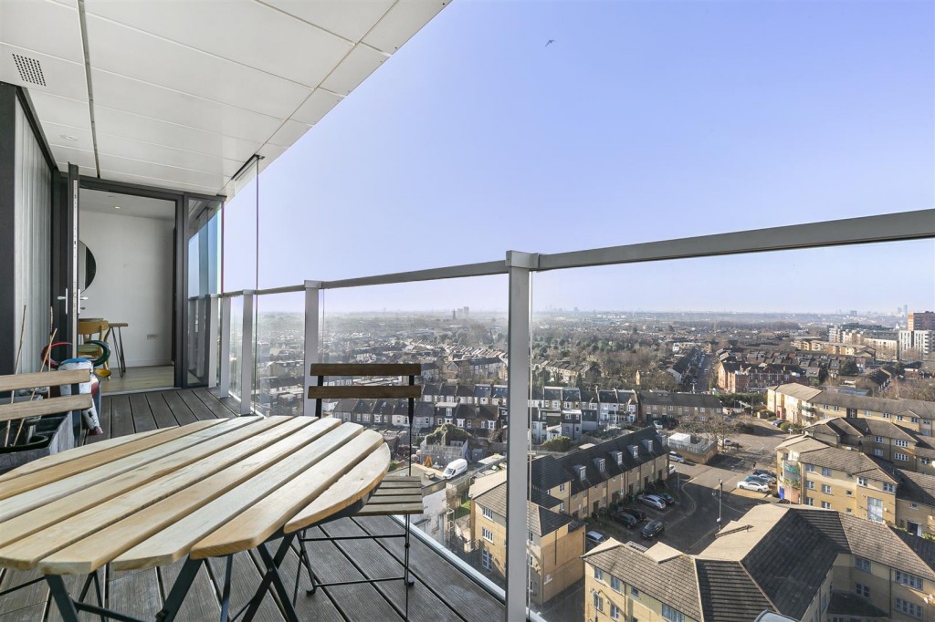 Gateway Apartments, Station Approach, Hoe Street, Walthamstow, London, E17