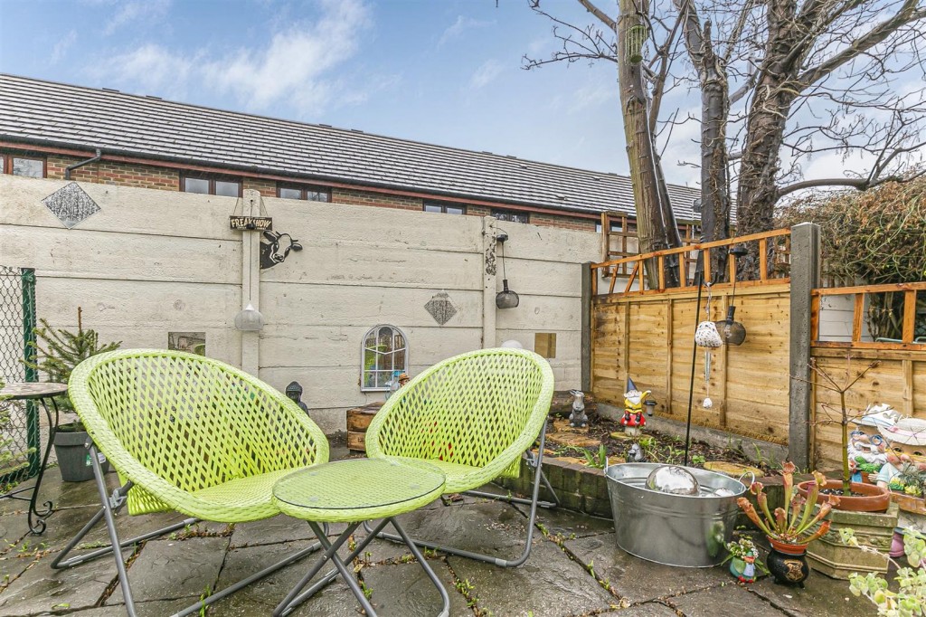Bishops Close, Walthamstow, London, E17