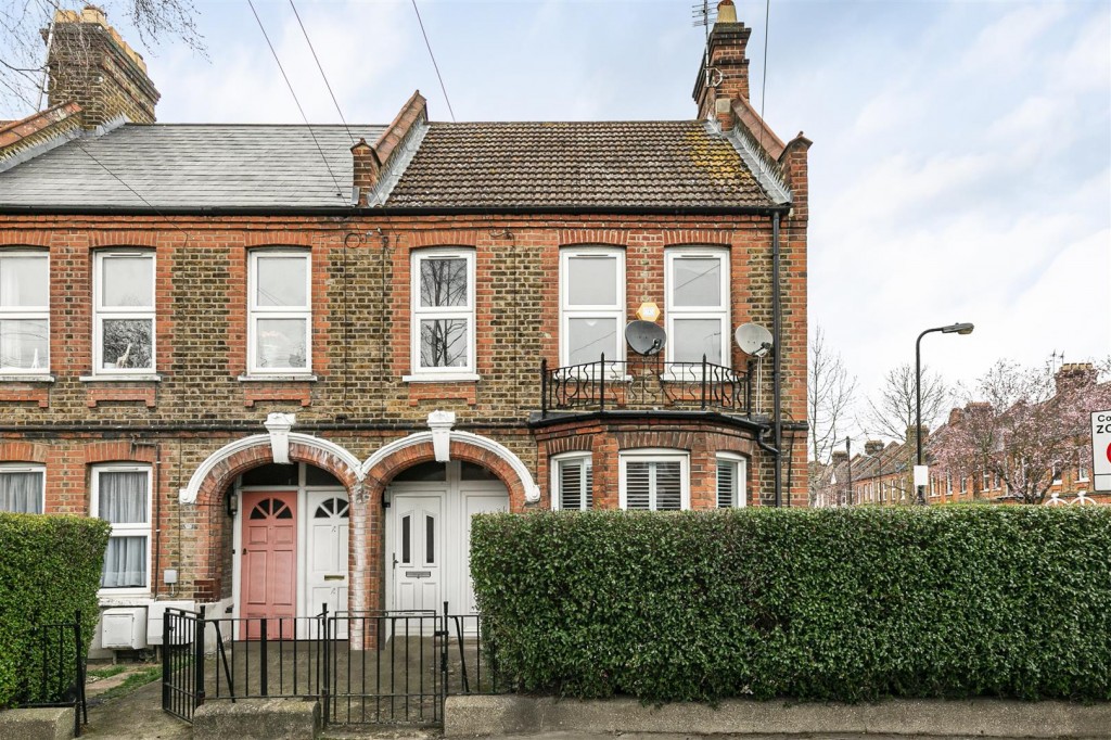 Winns Avenue, Walthamstow, London, E17