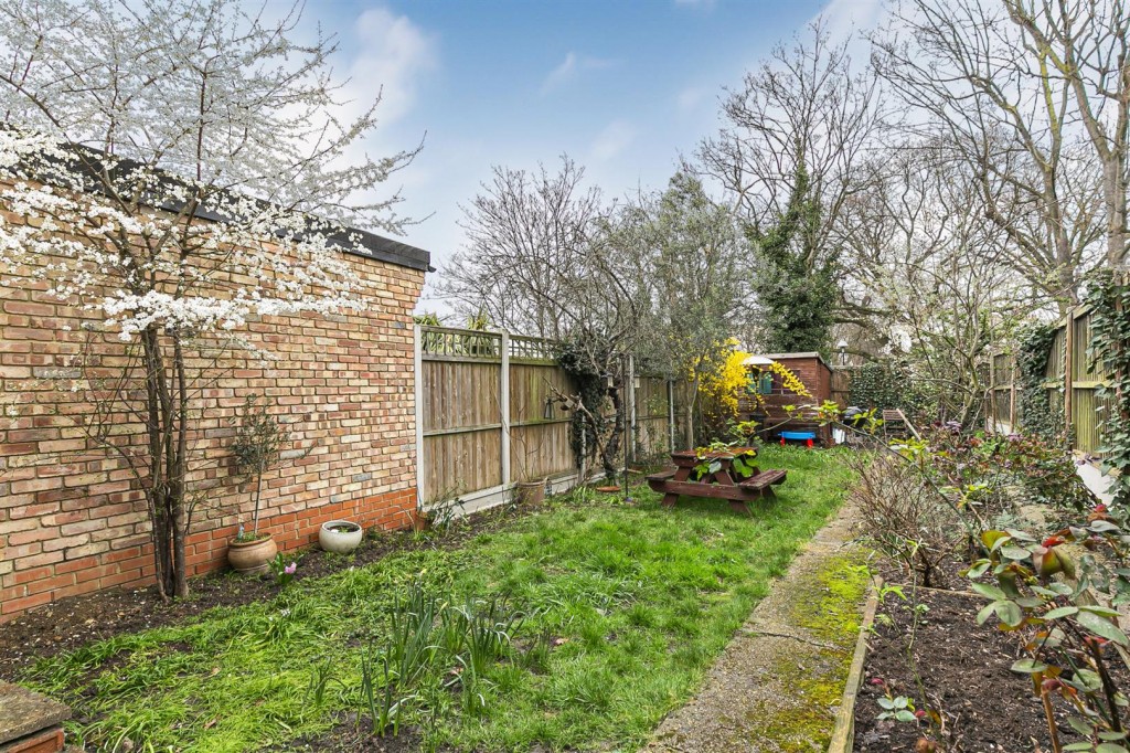 Hurst Road, Walthamstow, London, E17