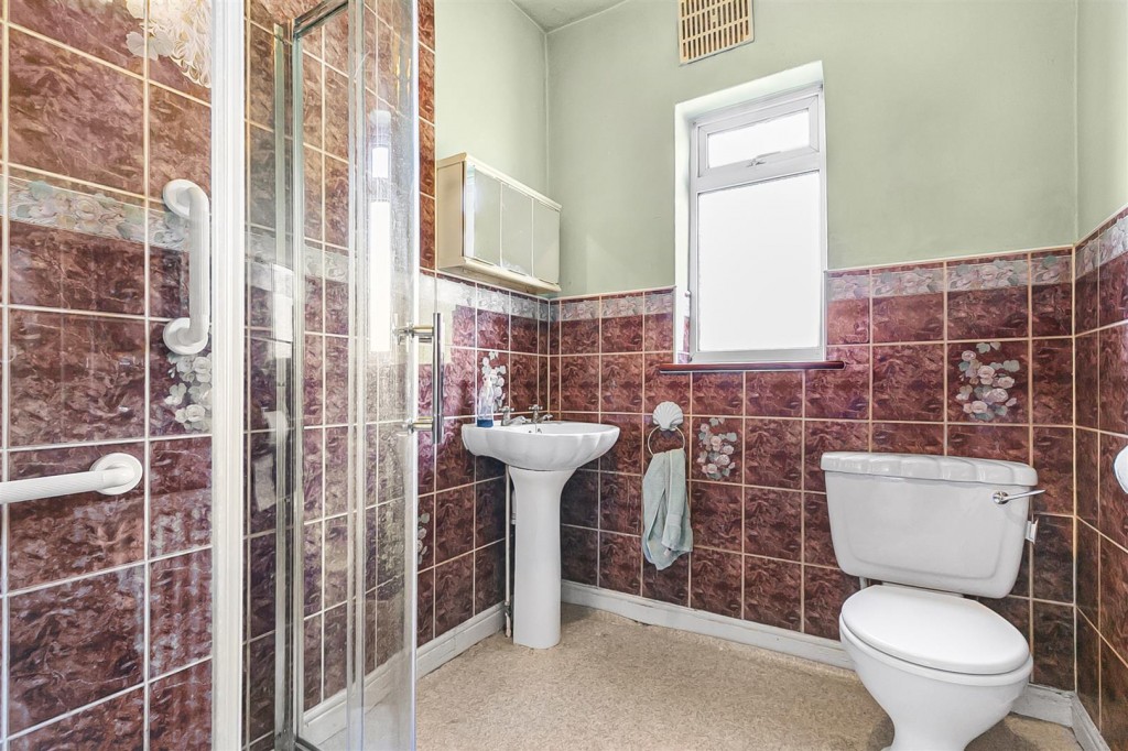 Gantshill Crescent, Ilford, Essex, IG2
