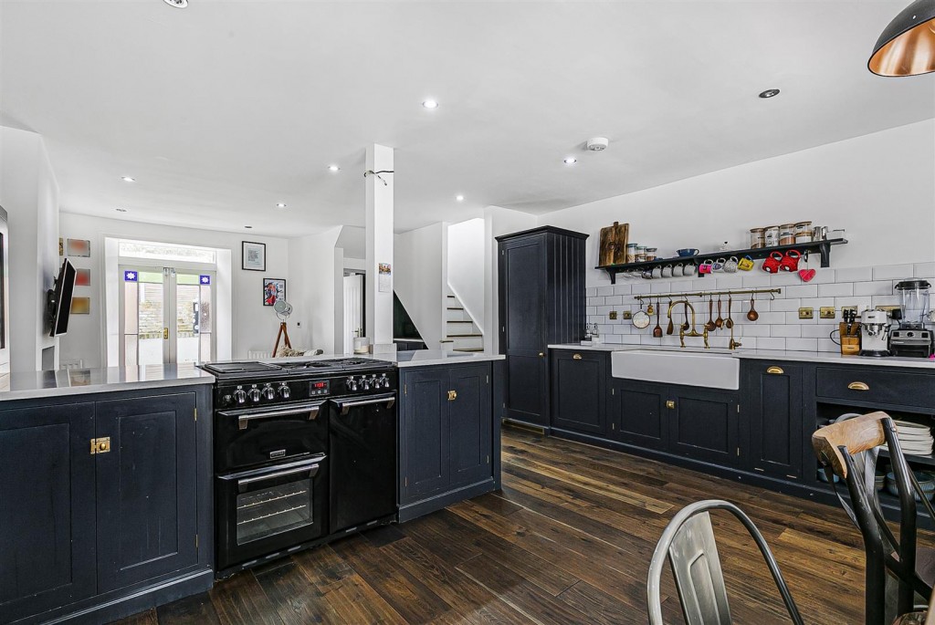 East Avenue, Walthamstow, London, E17