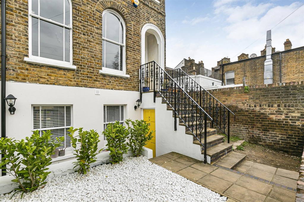 East Avenue, Walthamstow, London, E17