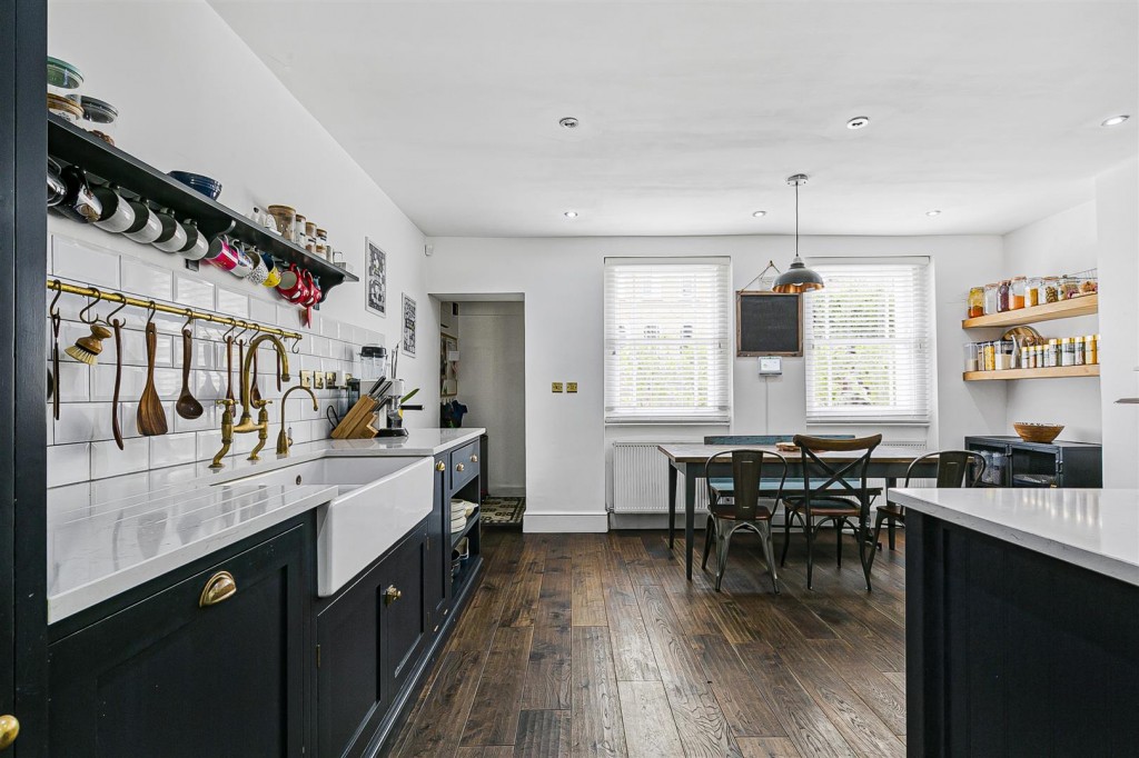 East Avenue, Walthamstow, London, E17
