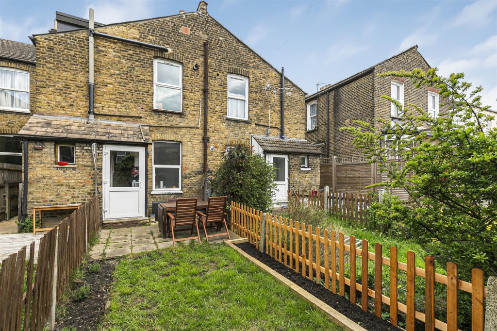 Francis Road, Leyton, London, E10