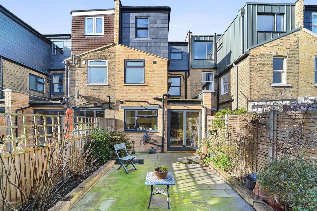 Cromwell Road, Walthamstow, London, E17