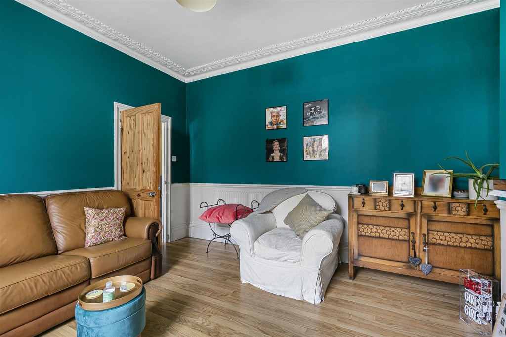 Priory Avenue, Walthamstow, London, E17