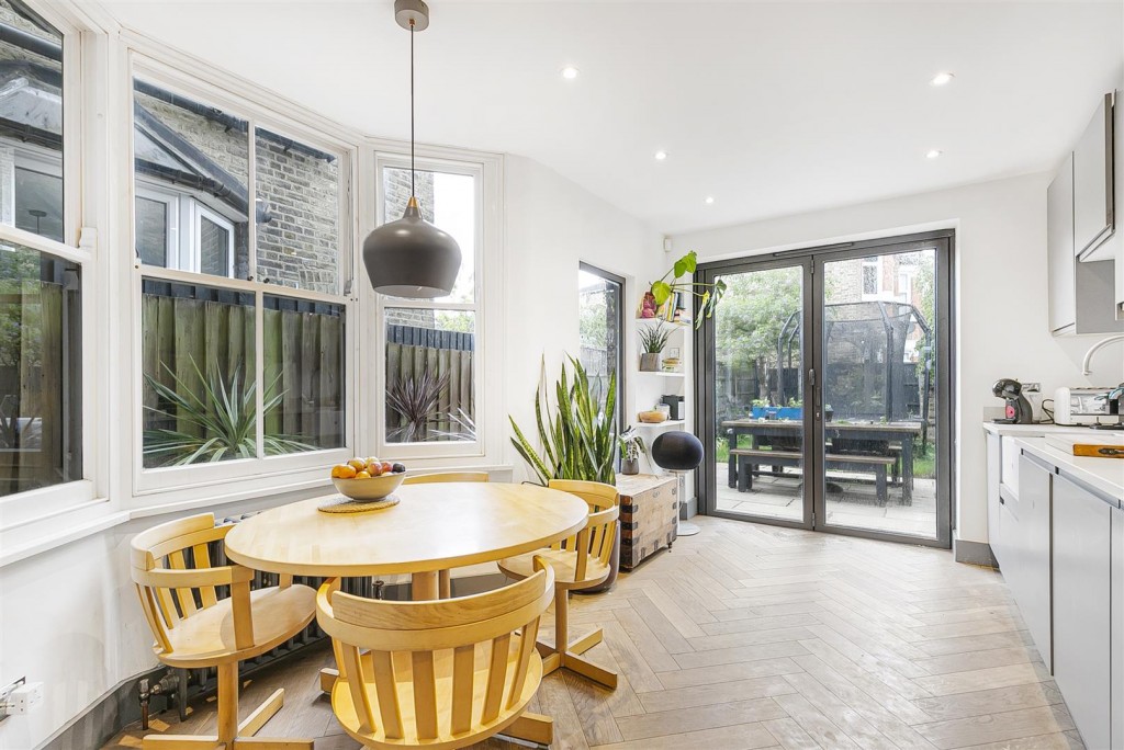 Barrett Road, Walthamstow, London, E17