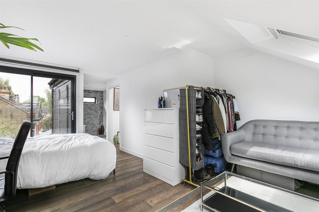 Barrett Road, Walthamstow, London, E17