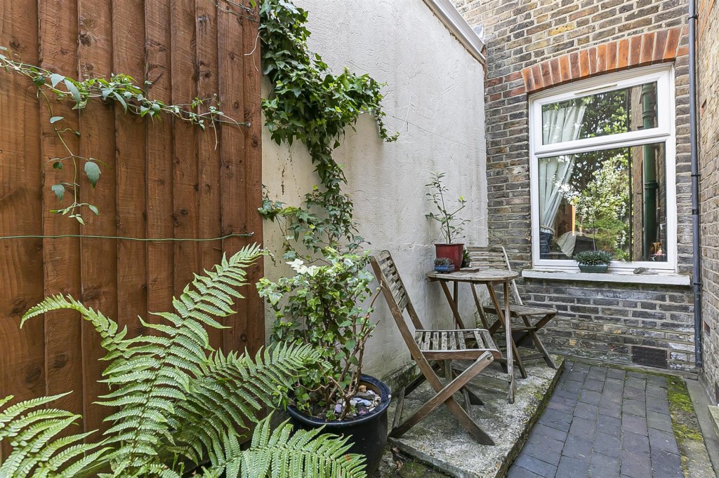 Theydon Street, Walthamstow, London, E17