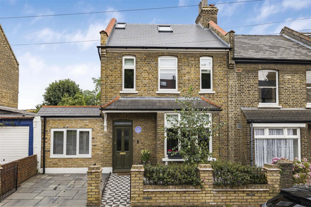 Grove Road, Walthamstow, London, E17