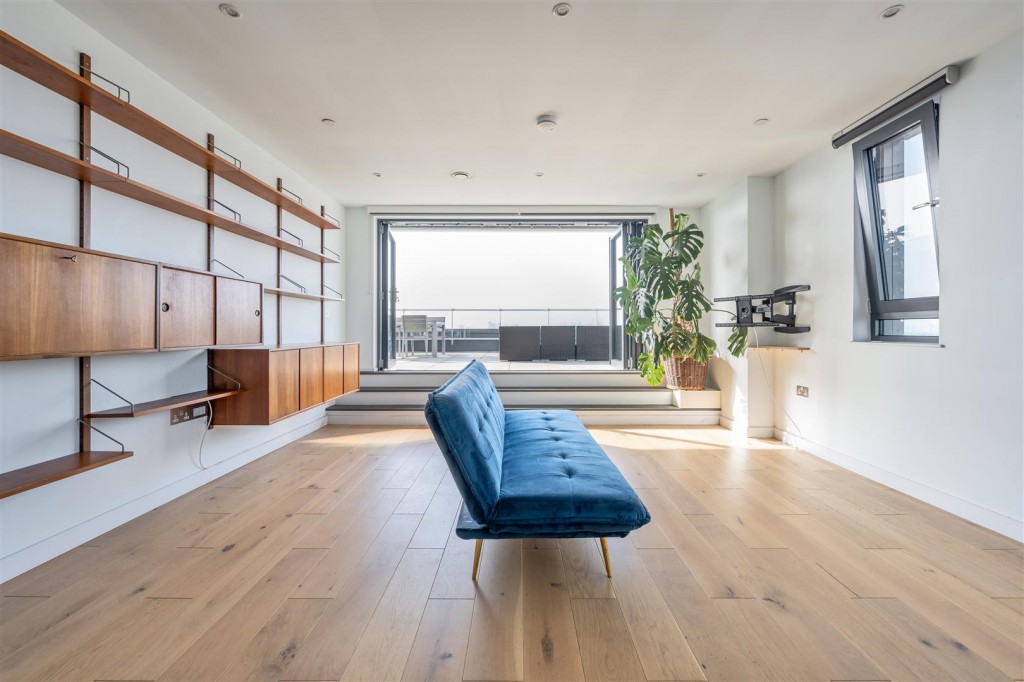 Gateway Apartments, Station Approach, Hoe Street, Walthamstow, London, E17