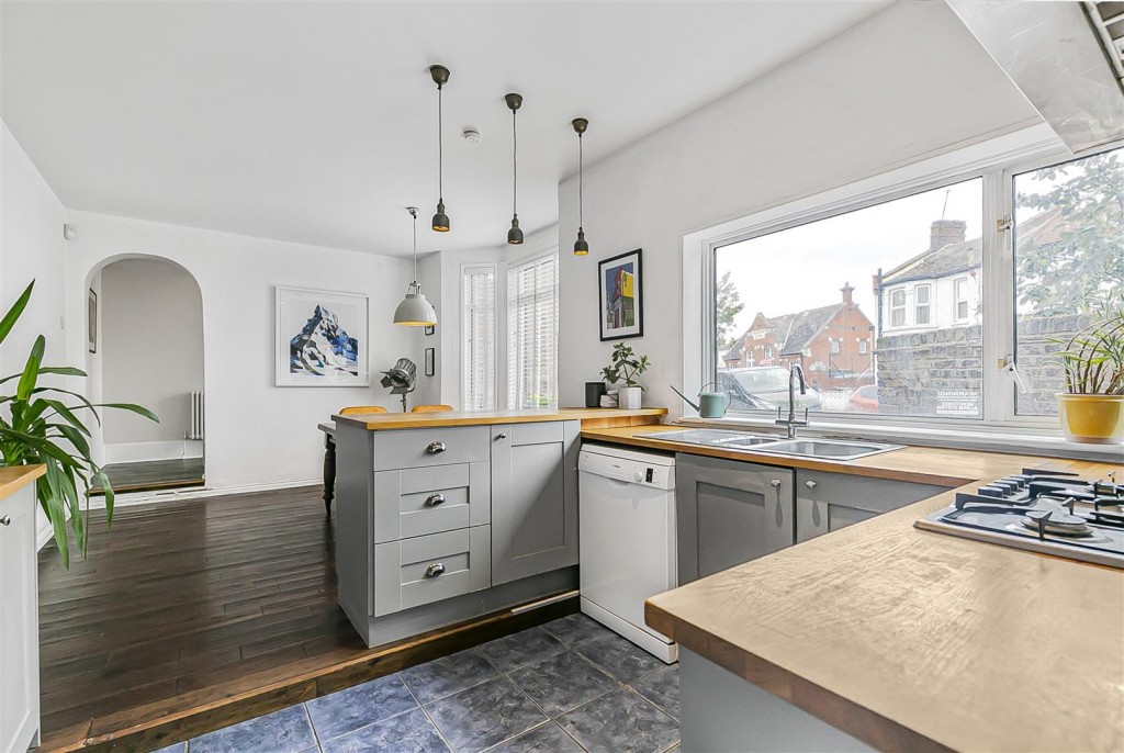 Barrett Road, Walthamstow, London, E17
