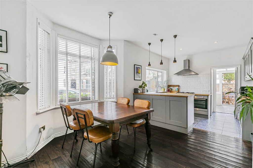 Barrett Road, Walthamstow, London, E17