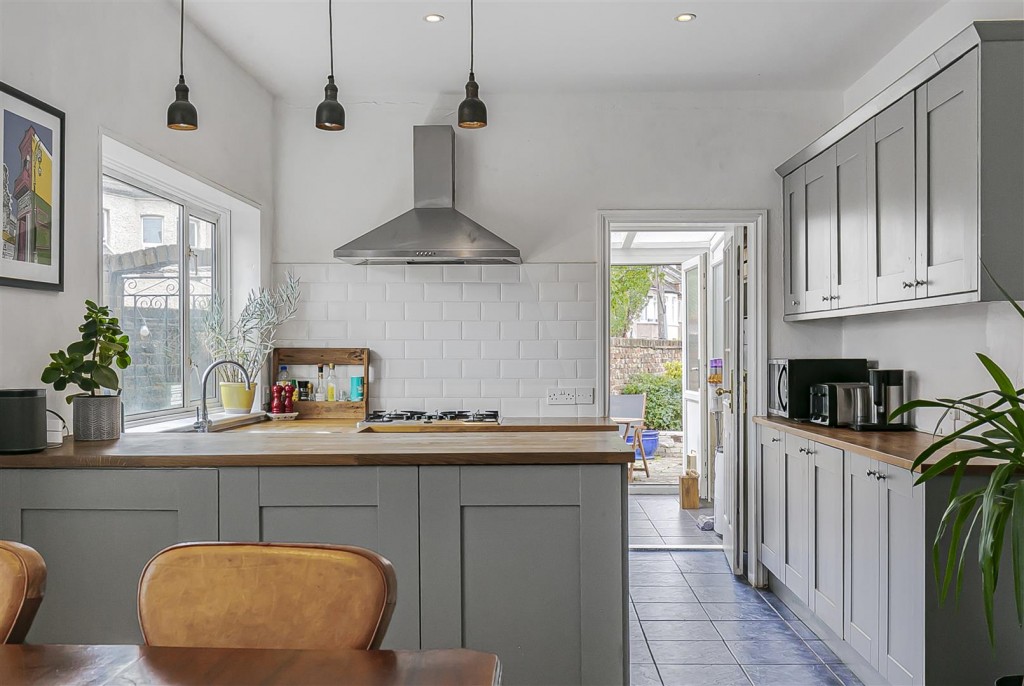 Barrett Road, Walthamstow, London, E17