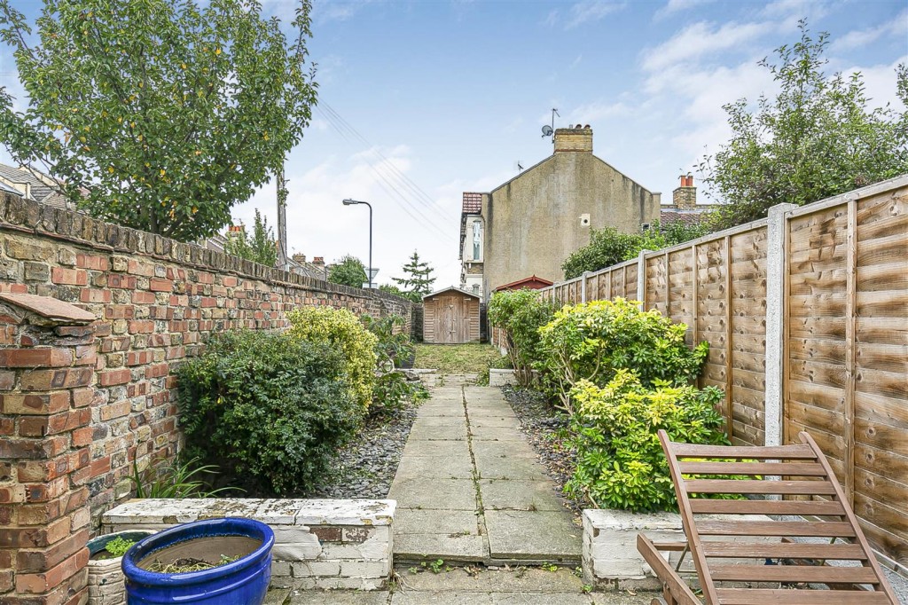 Barrett Road, Walthamstow, London, E17