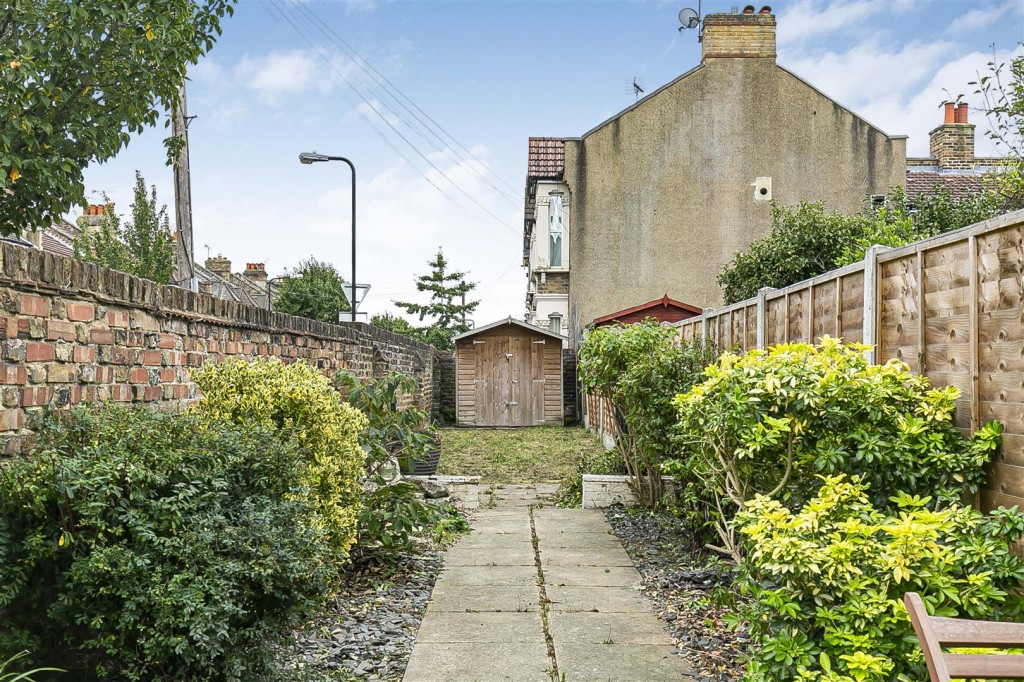 Barrett Road, Walthamstow, London, E17