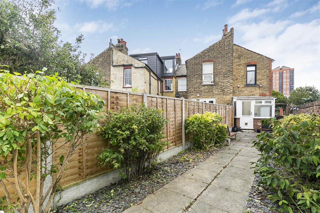 Barrett Road, Walthamstow, London, E17