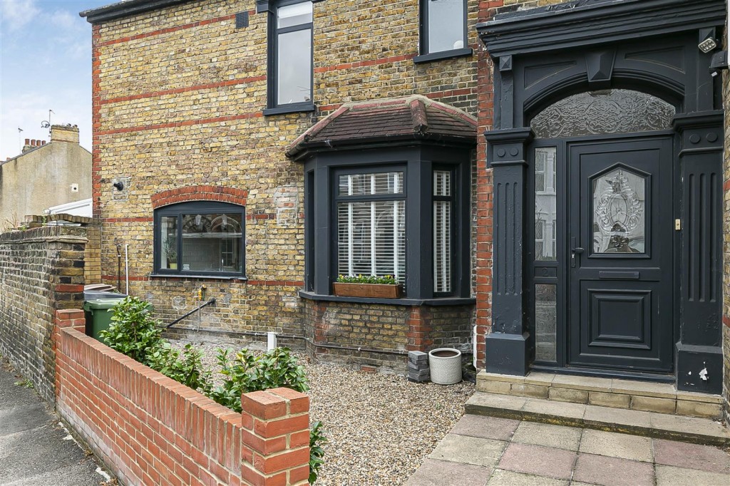 Barrett Road, Walthamstow, London, E17