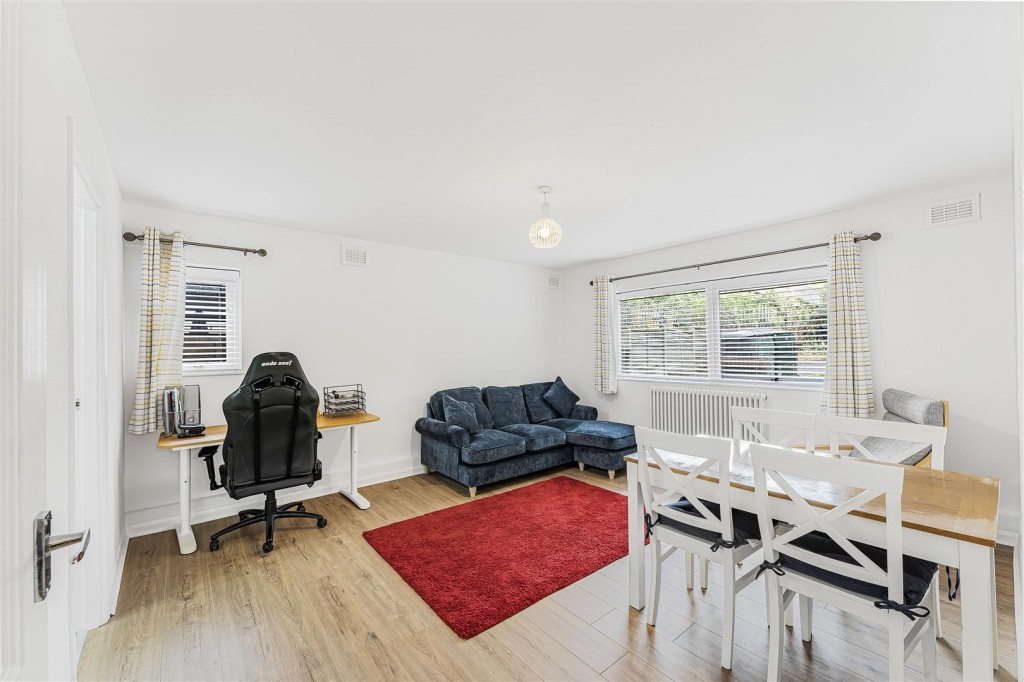 West Avenue, Walthamstow, London, E17