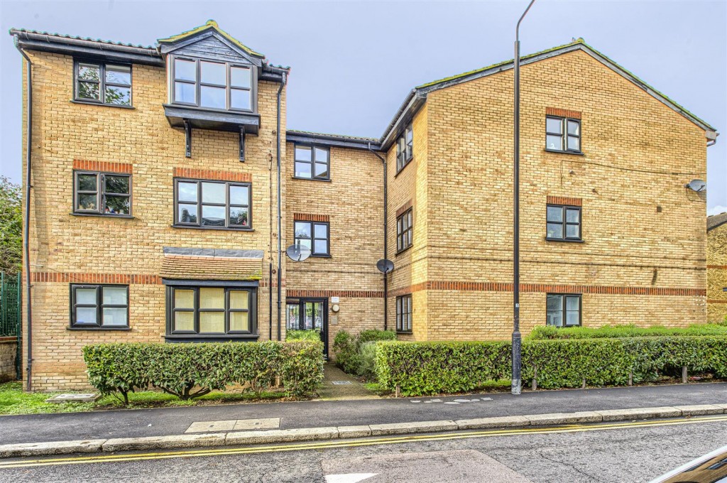 Read Court, Gandhi Close, Walthamstow, London, E17