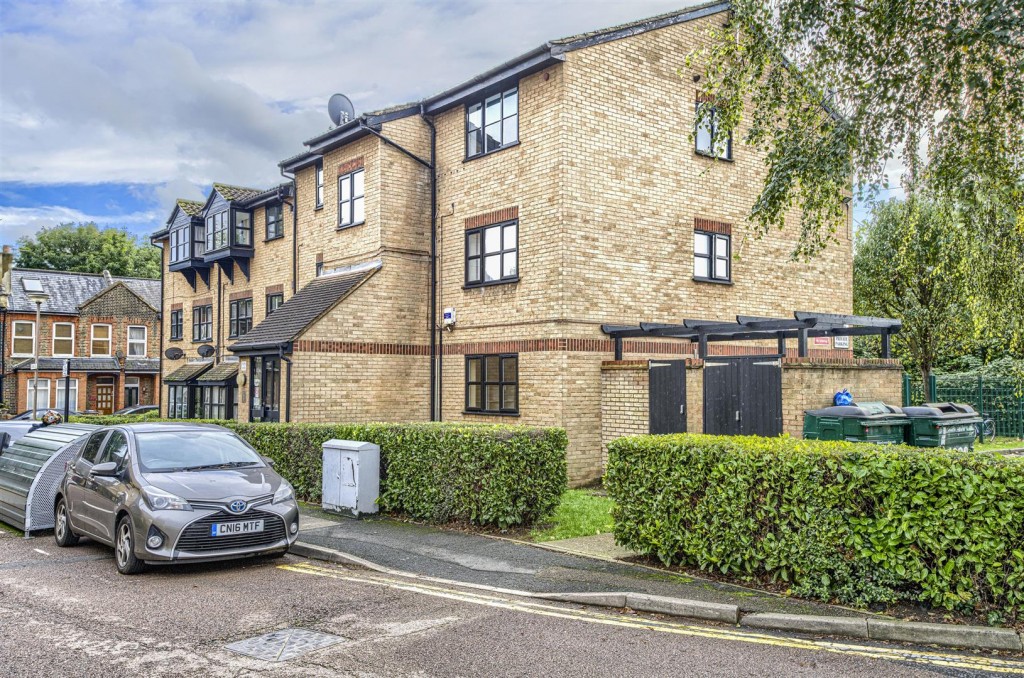 Read Court, Gandhi Close, Walthamstow, London, E17