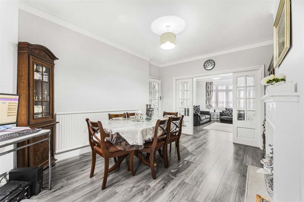 Hillside Gardens, Walthamstow, London, E17