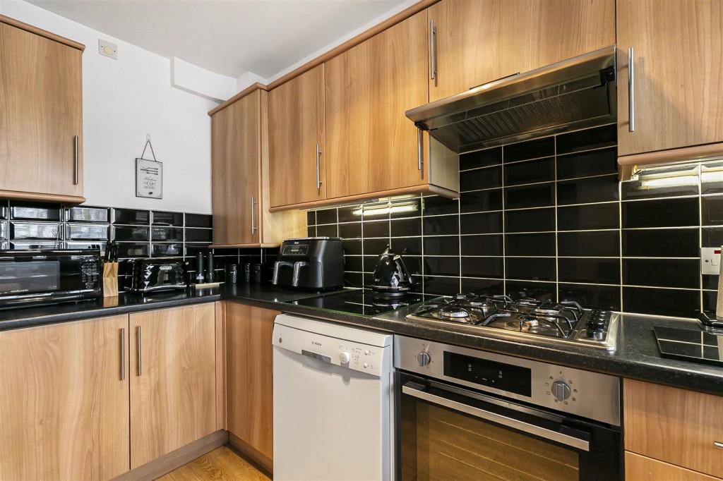 Cardinal Way, Rainham, Essex, RM13