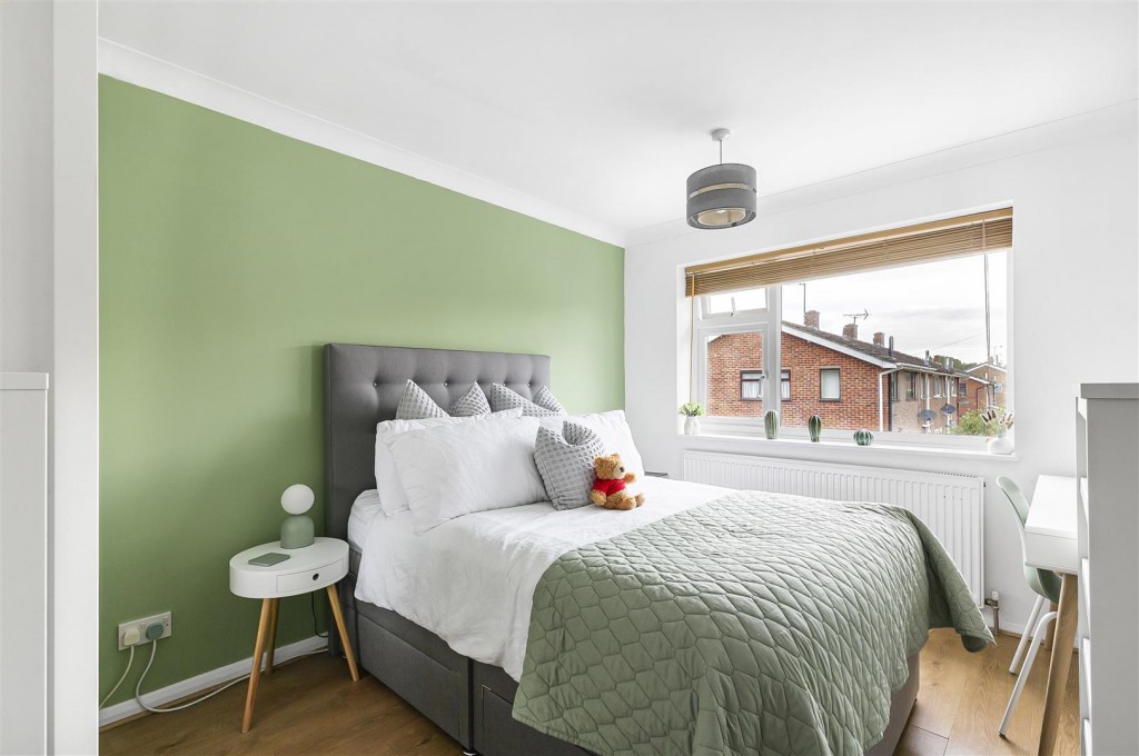 Cardinal Way, Rainham, Essex, RM13