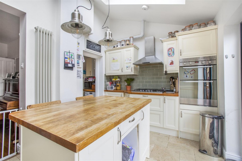 St. John's Road, Walthamstow, London, E17
