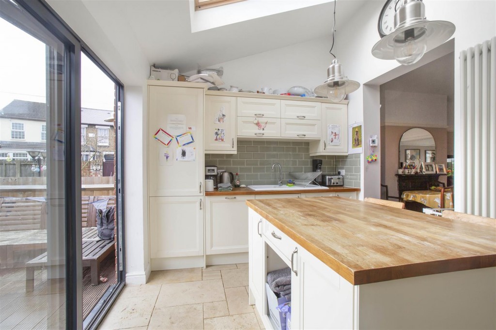 St. John's Road, Walthamstow, London, E17