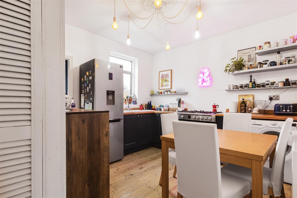 Oakdale Road, Leytonstone, London, E11