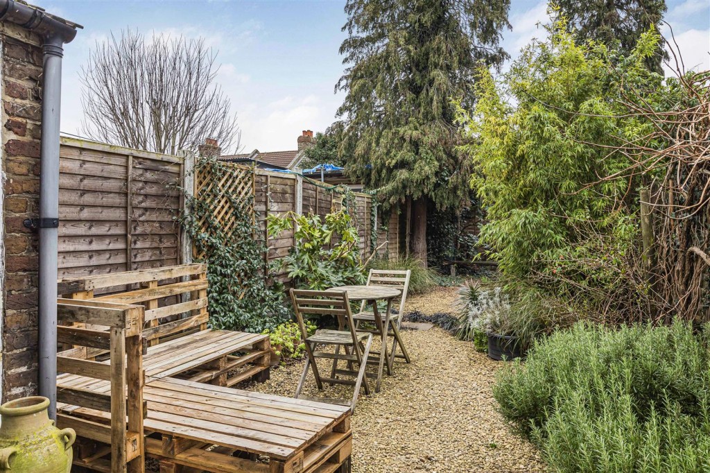 Oakdale Road, Leytonstone, London, E11