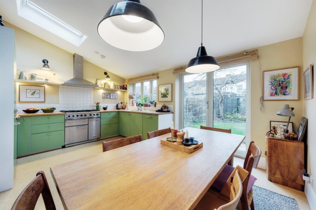 Pearcroft Road, Leytonstone, London, E11