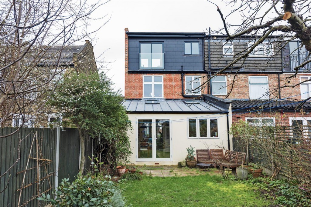 Pearcroft Road, Leytonstone, London, E11