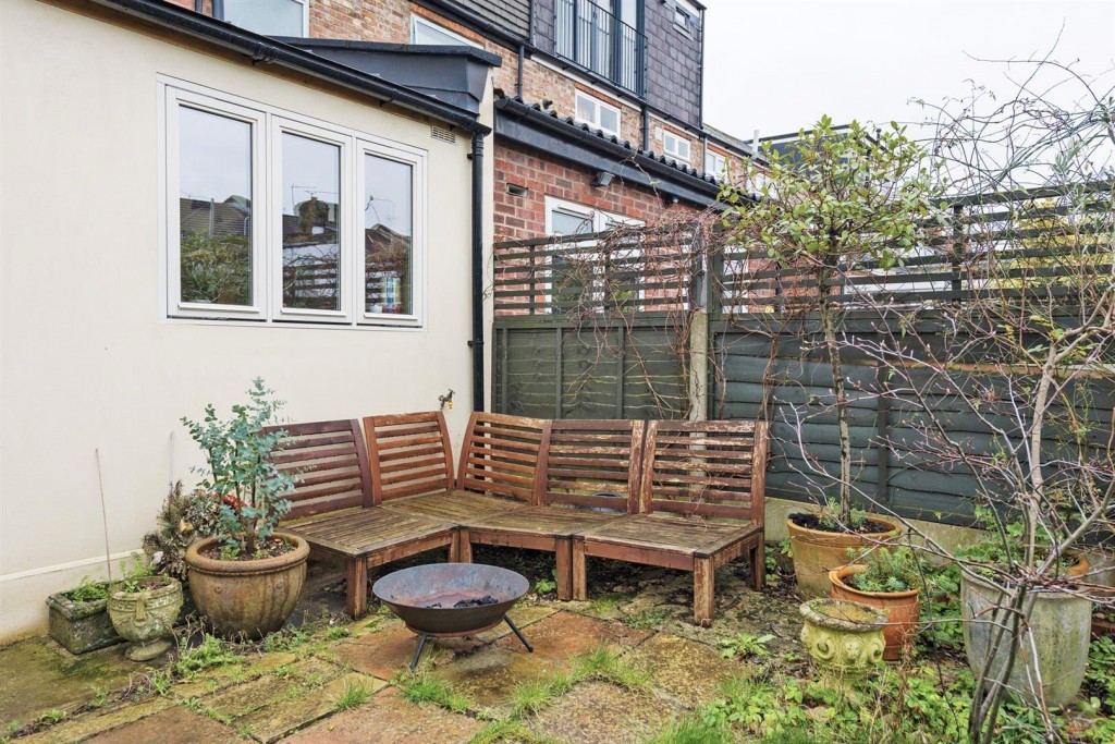 Pearcroft Road, Leytonstone, London, E11