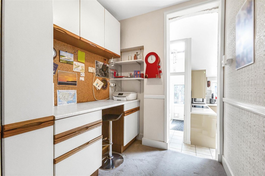 Priory Avenue, Walthamstow, London, E17
