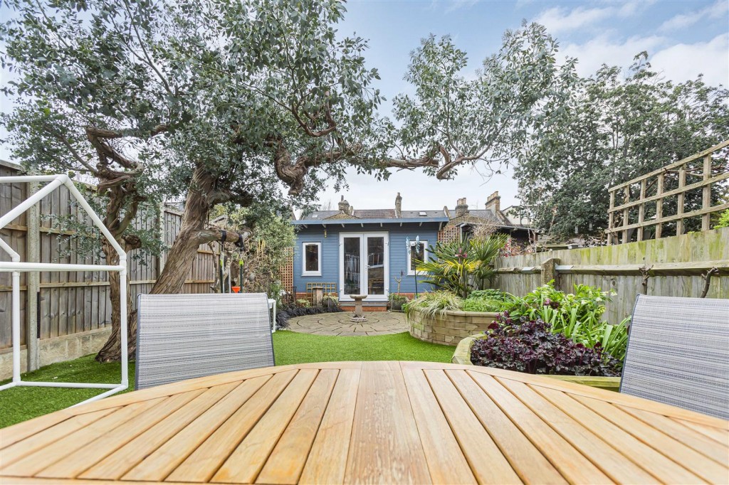 Priory Avenue, Walthamstow, London, E17