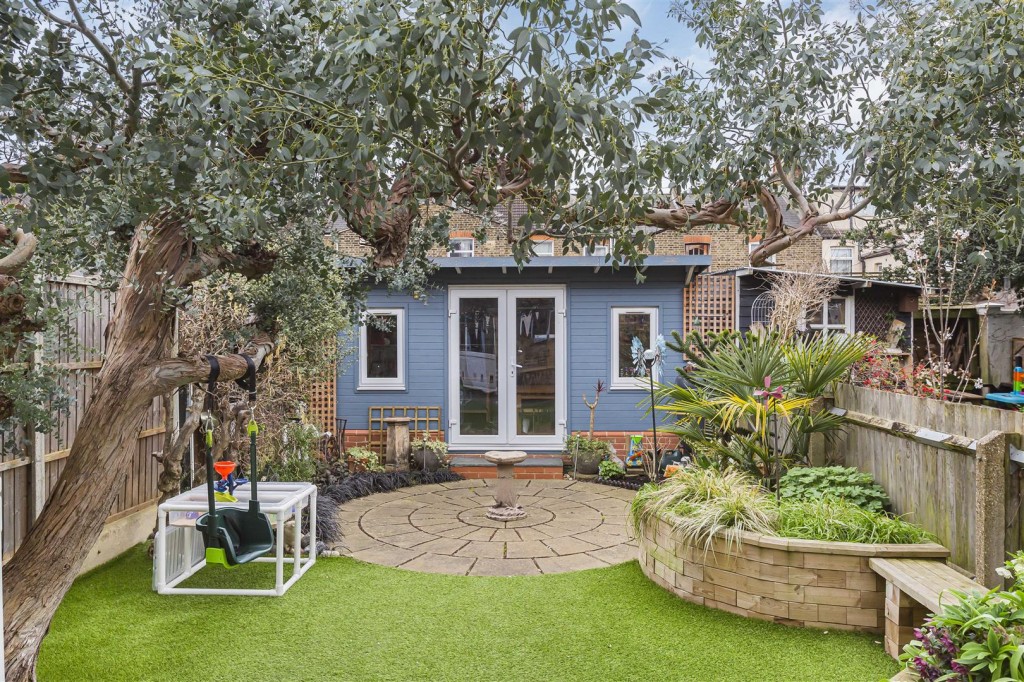 Priory Avenue, Walthamstow, London, E17