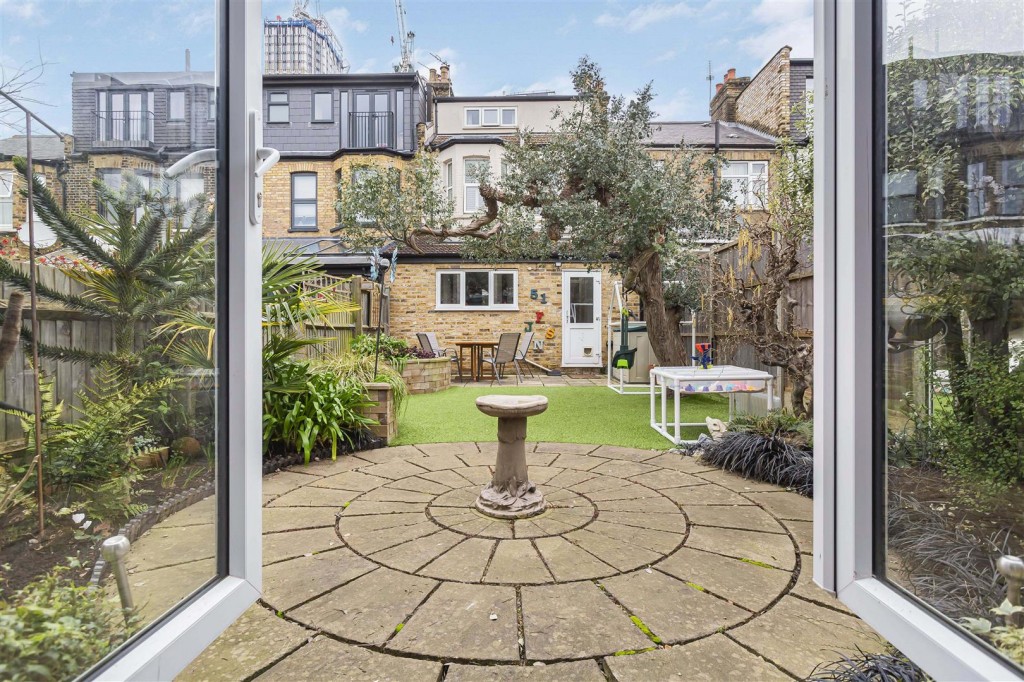 Priory Avenue, Walthamstow, London, E17