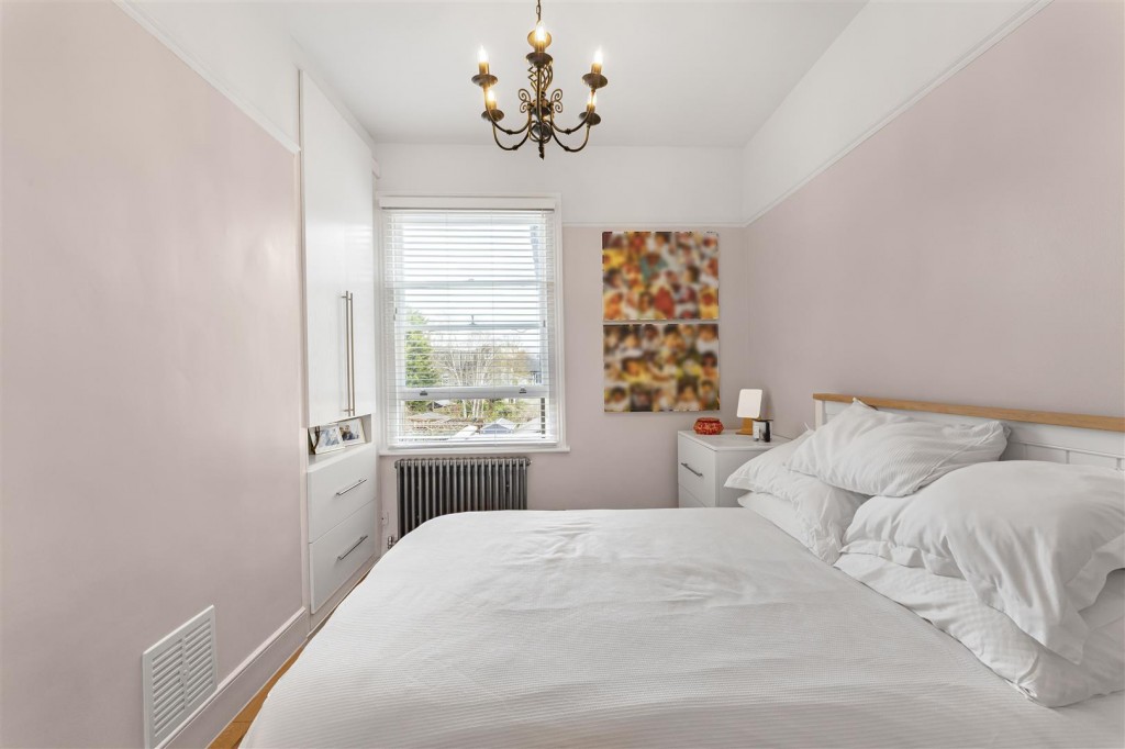 Hainault Road, Leytonstone, London, E11