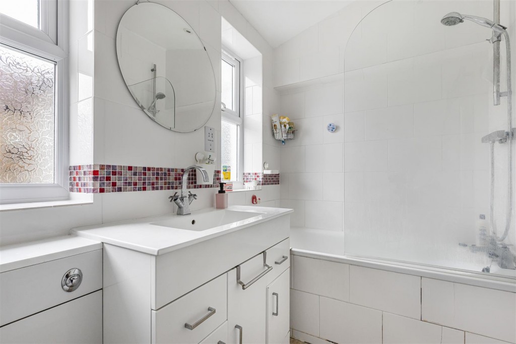 Pembroke Road, Walthamstow, London, E17