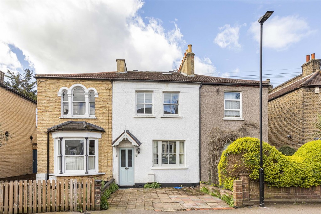 Pembroke Road, Walthamstow, London, E17