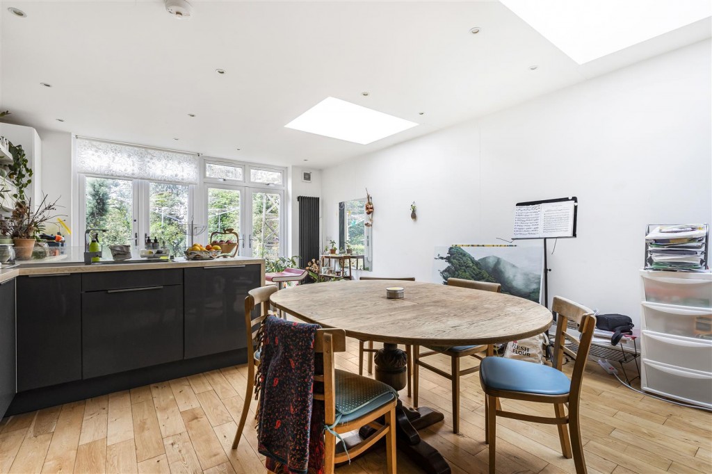 Pembroke Road, Walthamstow, London, E17