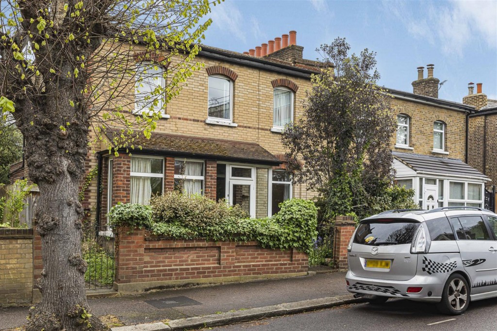 Grosvenor Park Road, Walthamstow, London, E17