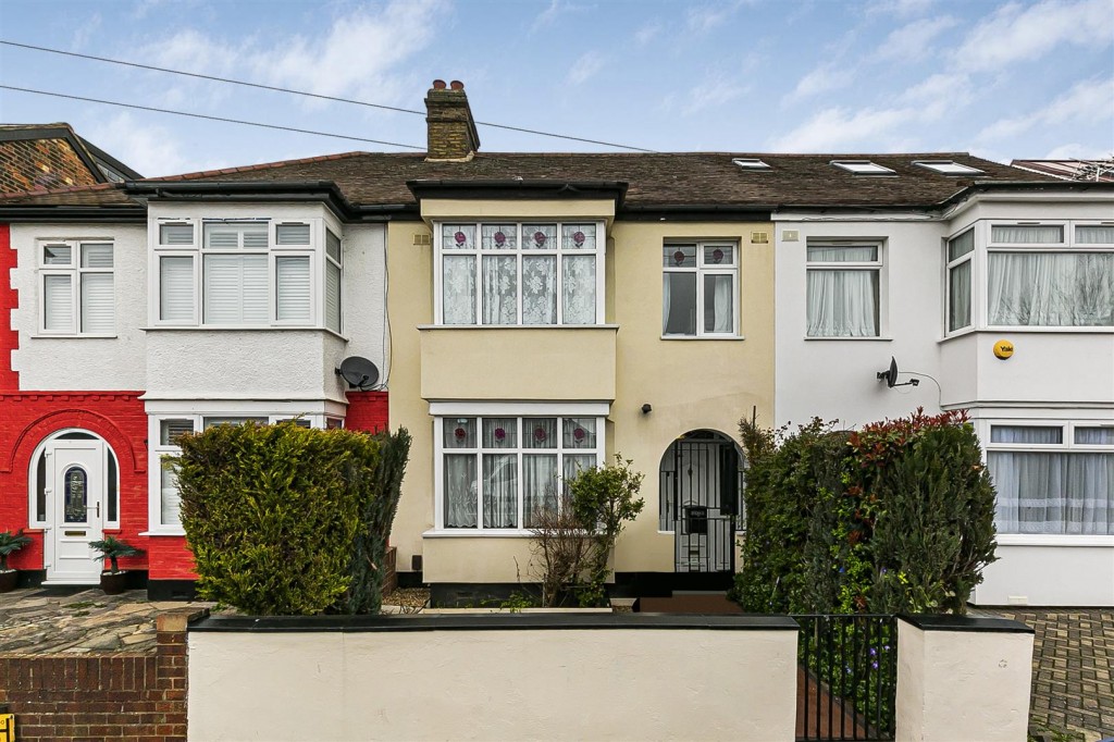 Westward Road, Chingford, London, E4
